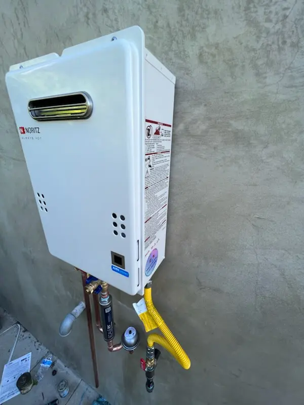 Tankless water heater installation for East Terrell Hills homes